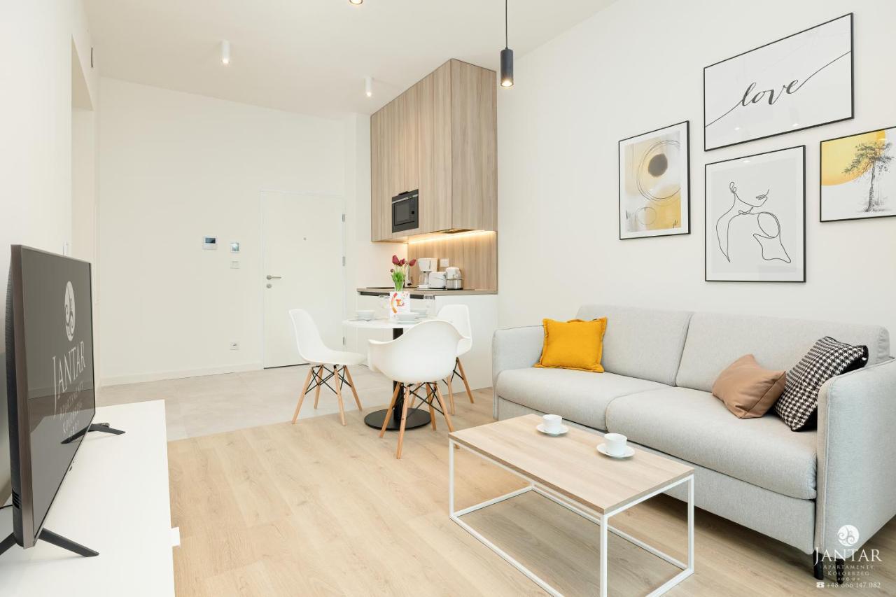Shellter - By Jantar Apartment *
