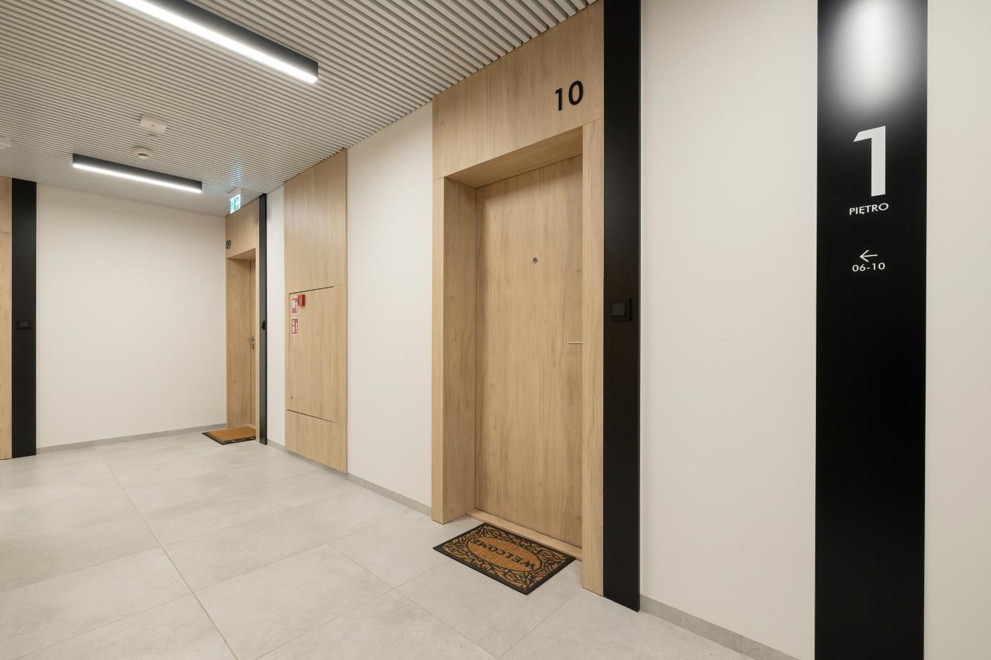 Shellter - By Jantar Apartment *